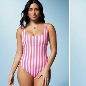 Women's fabletics swimsuit and cover up